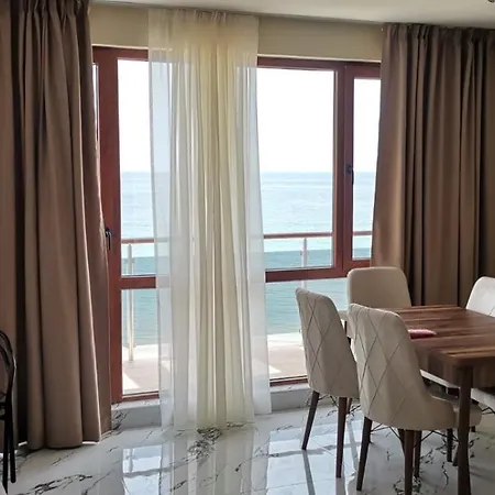 Zigrabay Lovely Appartments מלון דירות