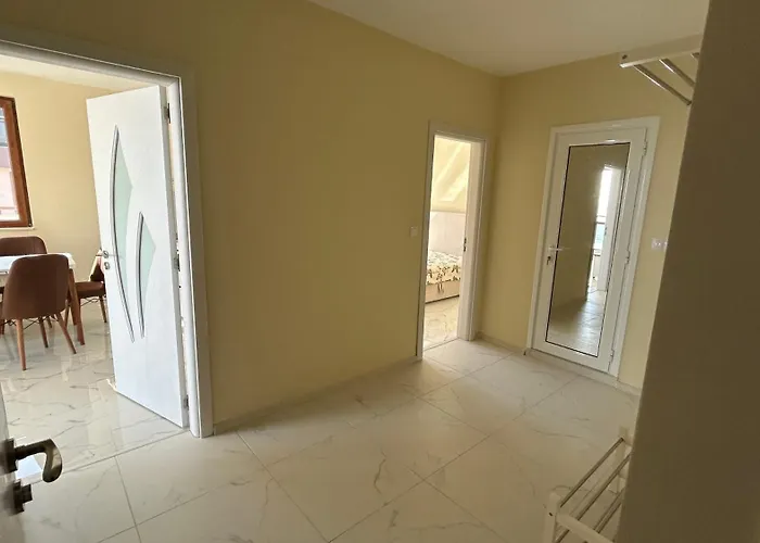 Ξενοδοχείο με διαμερίσματα Zigrabay Lovely Appartments 4*